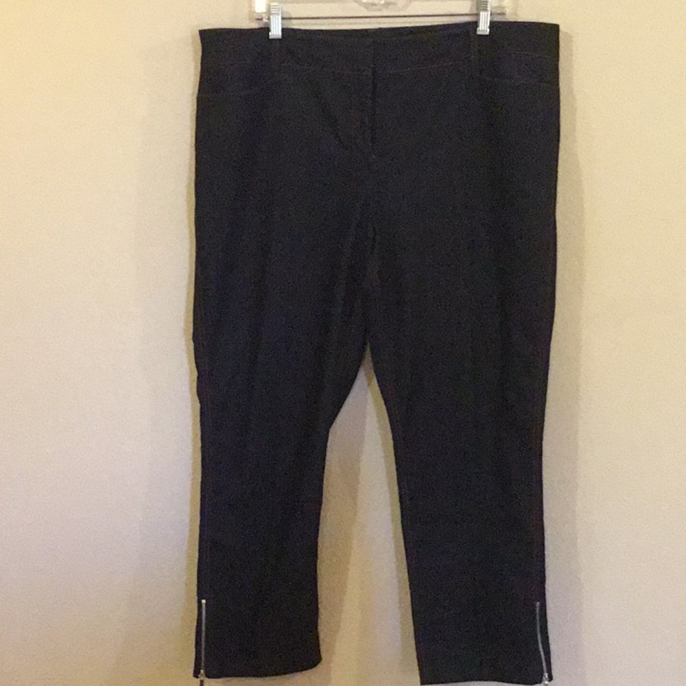 NWOT Ankle pant jeans.
